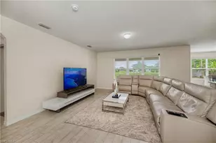152 SE 27th Terrace, Cape Coral, FL 33904 - Photo 4