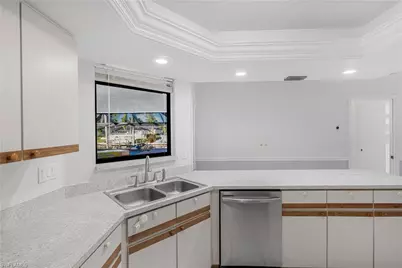 3106 SE 10th Pl, Cape Coral, FL 33904 - Photo 12