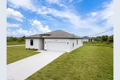 1042 Monday St, Labelle, FL 33935 - Photo 2