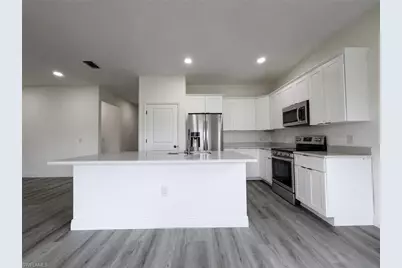 1042 Monday St, Labelle, FL 33935 - Photo 6