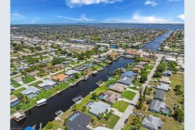 1413 SE 36th Ter, Cape Coral, FL 33904 - Photo 32