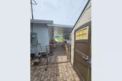 1412 Kimdale St E, Lehigh Acres, FL 33936 - Photo 18