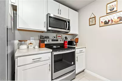 3730 NE 16th Ave, Cape Coral, FL 33909 - Photo 8