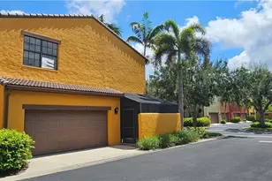 9153 Chula Vista St, Naples, FL 34113 - Photo 10