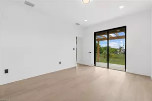 8033 Oakleaf Cir, Labelle, FL 33935 - Photo 12