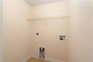 546 Sherwood Ave S, Lehigh Acres, FL 33974 - Photo 10