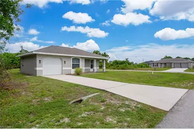 546 Sherwood Ave S, Lehigh Acres, FL 33974 - Photo 2