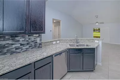 1528 NW 29th Pl, Cape Coral, FL 33993 - Photo 16