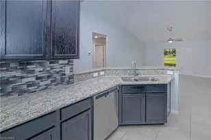1528 NW 29th Pl, Cape Coral, FL 33993 - Photo 16