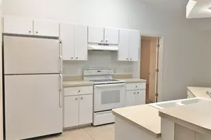 2221 SW 8th Pl, Cape Coral, FL 33991 - Photo 8
