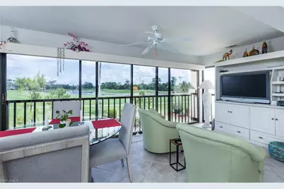5825 Trailwinds Dr #425, Fort Myers, FL 33907 - Photo 2