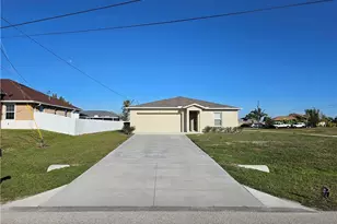 901 NW 15th Pl, Cape Coral, FL 33993 - Photo 1