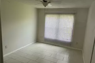 12481 McGregor Blvd, Fort Myers, FL 33919 - Photo 32