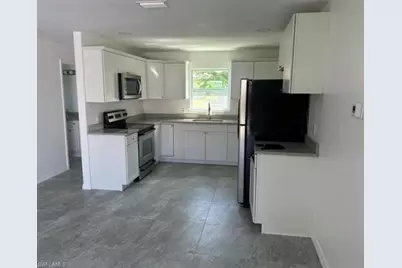 8042 Cleaves Rd #8042, North Fort Myers, FL 33903 - Photo 4