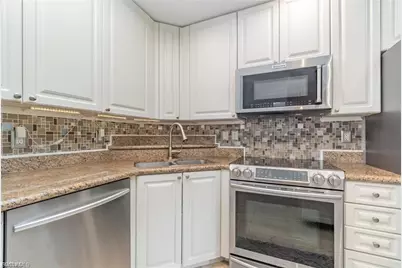 2825 Palm Beach Blvd #614, Fort Myers, FL 33916 - Photo 4