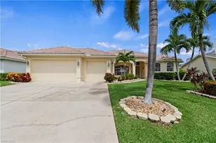 2506 Retunda Pkwy W, Cape Coral, FL 33904 - Photo 16