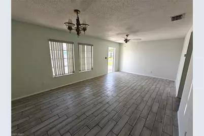 26 Temple Ct, Lehigh Acres, FL 33936 - Photo 4