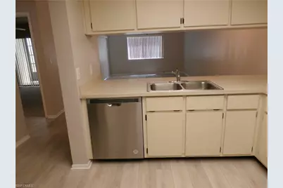 11060 Caravel Cir #105, Fort Myers, FL 33908 - Photo 4