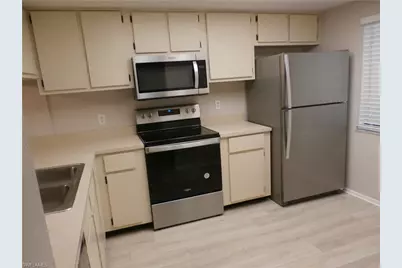 11060 Caravel Cir #105, Fort Myers, FL 33908 - Photo 2