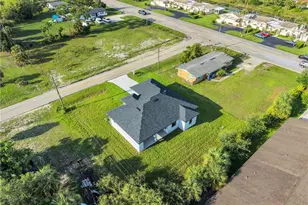 2204 E 7th St, Lehigh Acres, FL 33936 - Photo 6