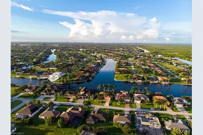 1732 NW 10th Pl, Cape Coral, FL 33993 - Photo 8