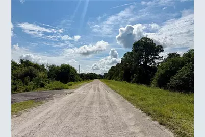 857 Pine Cone Ave, Clewiston, FL 33440 - Photo 2