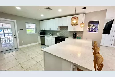 228 Fairweather Ln, Fort Myers Beach, FL 33931 - Photo 6
