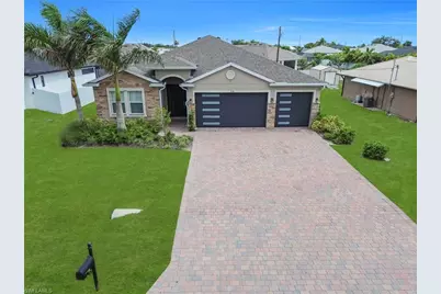838 NW 2nd St, Cape Coral, FL 33993 - Photo 4