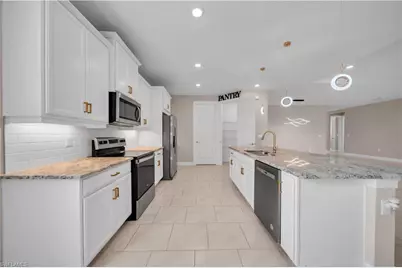 838 NW 2nd St, Cape Coral, FL 33993 - Photo 12