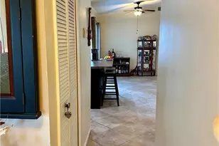 304 NE 19th Terrace, Cape Coral, FL 33909 - Photo 4