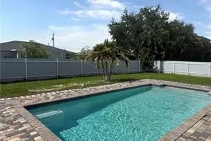 433 NW 1st St, Cape Coral, FL 33993 - Photo 2