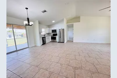 718 Rue Labeau Cir, Fort Myers, FL 33913 - Photo 4
