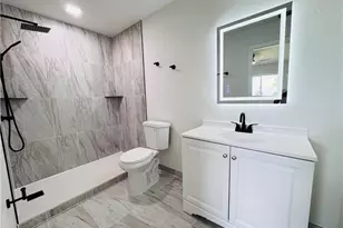 718 Rue Labeau Cir, Fort Myers, FL 33913 - Photo 18