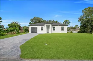 1718 Hibiscus Ave, Lehigh Acres, FL 33972 - Photo 4
