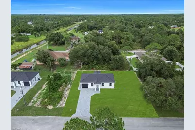 1718 Hibiscus Ave, Lehigh Acres, FL 33972 - Photo 36