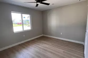 4102 SE 19th Pl, Cape Coral, FL 33904 - Photo 2