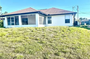 4010 29th St SW, Lehigh Acres, FL 33976 - Photo 8