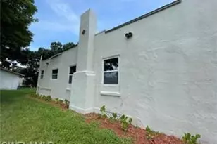 466 Wilma Ave, Fort Myers, FL 33905 - Photo 2