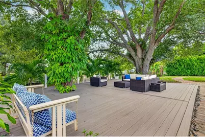 625 Sunnyside Ct, Fort Myers, FL 33919 - Photo 38