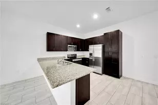 318 SW 7th Terrace, Cape Coral, FL 33991 - Photo 6