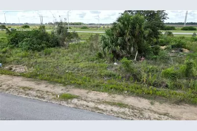 3230 Meadow Rd, Lehigh Acres, FL 33974 - Photo 2