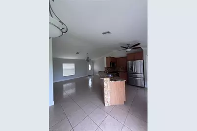 1903 NE 20th Pl, Cape Coral, FL 33909 - Photo 2