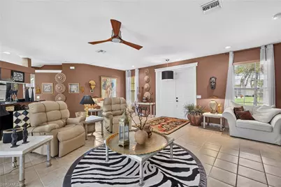 4914 SW 25th Ct, Cape Coral, FL 33914 - Photo 4