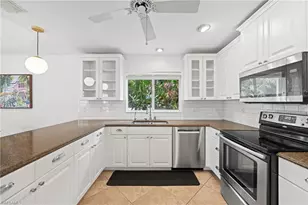 6872 Fairview St, Fort Myers, FL 33966 - Photo 14