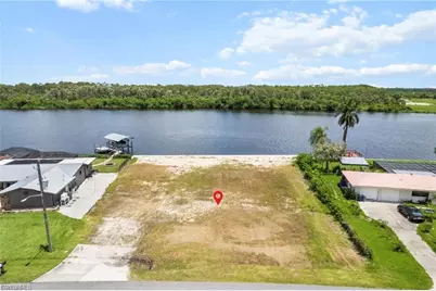 13838 River Forest Dr, Fort Myers, FL 33905 - Photo 8