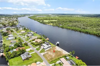 13838 River Forest Dr, Fort Myers, FL 33905 - Photo 2