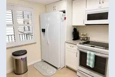 11300 Caravel Cir #203, Fort Myers, FL 33908 - Photo 4