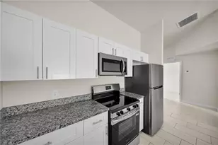 4106 SW 7th Pl, Cape Coral, FL 33914 - Photo 6