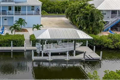 2912 Buttonwood Key Ct, Saint James City, FL 33956 - Photo 6