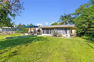 918 McKinley Ave, Lehigh Acres, FL 33972 - Photo 6